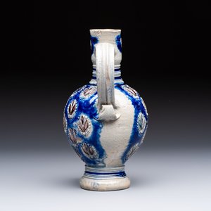 A Westerwald stoneware jug with a lion's head and moulded floral design, Germany, 17th C. — photo 3