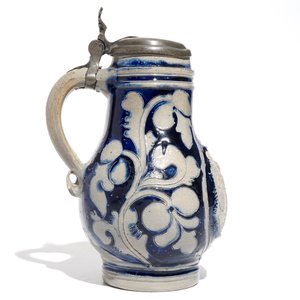A Westerwald stoneware pewter-mounted jug with a tavern scene, 17th C. — photo 3