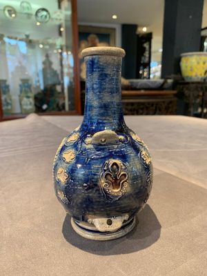 A Westerwald stoneware pilgrim's flask with the coat of arms of France, Germany, 17th C. — photo 2