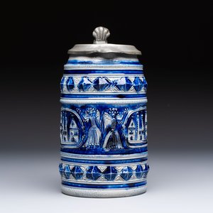 A Westerwald stoneware tankard with a mounted pewter lid, Germany, 18th C. — 照片 5