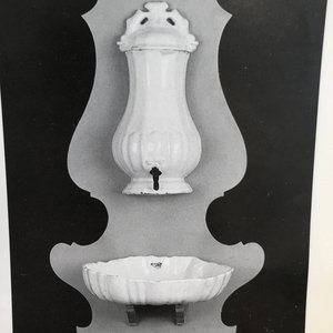 A white Delftware wall cistern and basin, prob. Kassel, Germany, 2nd half 18th C. — photo 14