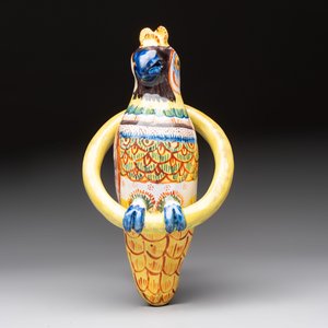 A white Dutch Delft cow milker group and a polychrome Dutch Delft parrot, 18/19th C. — 照片 7