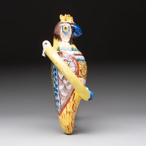 A white Dutch Delft cow milker group and a polychrome Dutch Delft parrot, 18/19th C. — 照片 10
