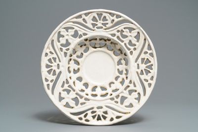 A white Dutch Delft reticulated dish, 17th C.