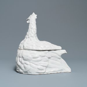 A white faience 'rooster' tureen and cover, France, 19th C. — photo 4