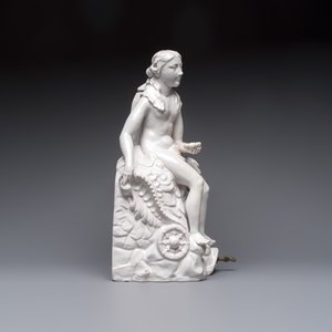 A white-glazed Brussels faience 'Amphitrite' table fountain, Rue de la Montagne factory, Jacques Artoisenet, 18th C. — photo 5