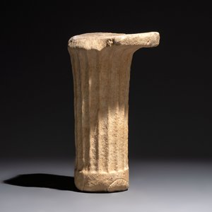 A white marble support for a labrum, Rome, probably 1st C. BC/2nd C. AD — photo 2