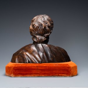 A wooden bust of a bearded man, Italy, 17th C. — photo 3