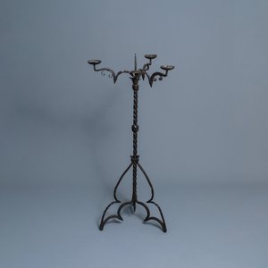 A wrought iron standing candle holder, North of France or Flanders, 15th C. — 照片 1