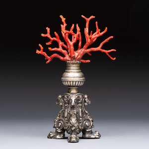 A ‘Wunderkammer’ composition with red coral mounted on a silver-plated stand, Italy, 19th C. — photo 1
