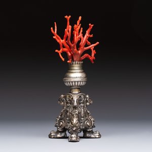 A ‘Wunderkammer’ composition with red coral mounted on a silver-plated stand, Italy, 19th C. — photo 3