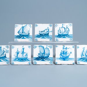 Acht blauw-witte Delftse tegels met schepen, 18e eeuw — foto 2
