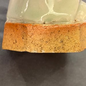 Acht Chinese biscuit groepen met blauw-wit en celadon glazuur, Qianlong/Jiaqing — foto 62