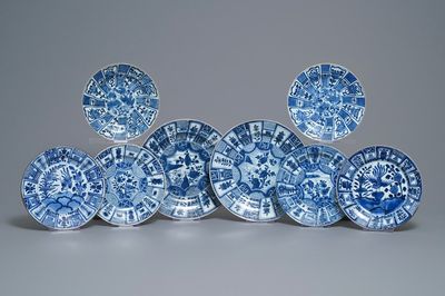 Acht Chinese blauw-witte borden met floraal decor in Wanli-stijl, Kangxi