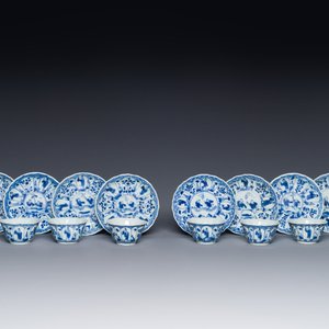 Acht Chinese blauw-witte koppen en schotels met vliegerende jongens, Yongzheng — foto 1