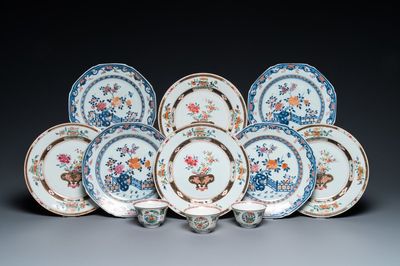 Acht Chinese famille rose borden en drie famille verte koppen, Kangxi/Qianlong