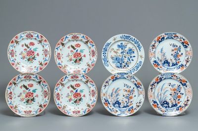 Acht Chinese famille rose en Imari-stijl borden, Qianlong