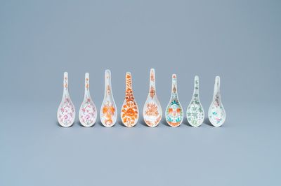 Acht Chinese famille rose en polychrome lepels, 19/20e eeuw