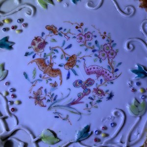 Acht Chinese famille rose koppen en schotels, Yongzheng/Qianlong — foto 36