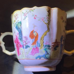 Acht Chinese famille rose koppen en schotels, Yongzheng/Qianlong — foto 56