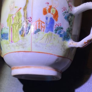 Acht Chinese famille rose koppen en schotels, Yongzheng/Qianlong — foto 57