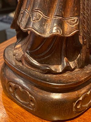 Acht Chinese houten sculpturen van godinnen, 19e eeuw — foto 6