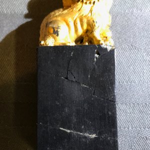 Acht Chinese inktstenen in de vorm van stempels in glazen display, 18/19e eeuw — foto 41