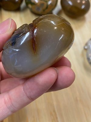 Acht Chinese snuifflessen in agaat, hardsteen en kwarts, 19/20e eeuw — foto 24