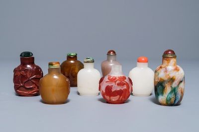 Acht diverse glazen snuifflesjes, 19/20e eeuw