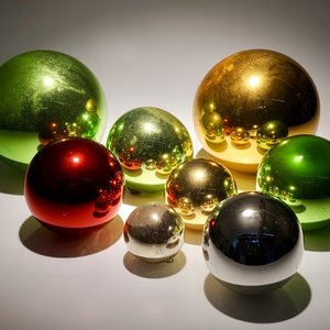 Acht diverse heksenballen uit glas met kwik, ca. 1900 — foto 1