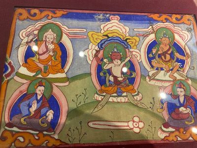 Acht tsaklis en drie beschildere houten boekkaften, Tibet, 19e eeuw — foto 16