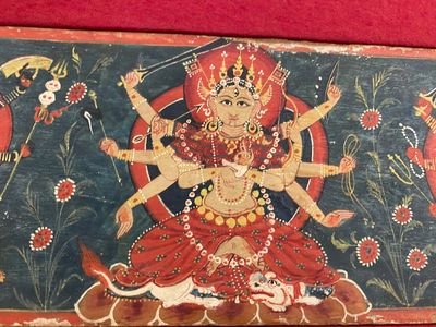 Acht tsaklis en drie beschildere houten boekkaften, Tibet, 19e eeuw — foto 21