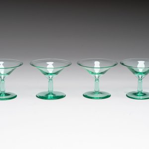 A.D. Copier (1901-1991): a set of eight and a set of four liquor glasses, etched marked, Glasfabriek Leerdam, ca. 1930 — foto 3
