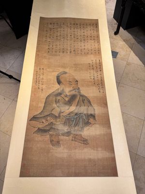 After Ma Yuan 馬遠: 'Sage in the mountain', ink and colour on paper, and after Wan Shouqi 萬壽祺: 'Strange Man', ink and colour on silk, 20th C. — 照片 1