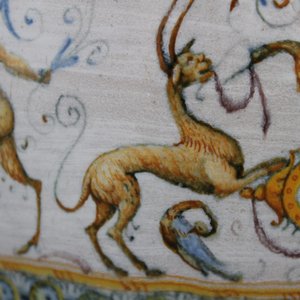 Aiguière héraldique importante en majolique d'Urbino, atelier Fontana, env. 1560 — photo 9