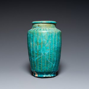 Albarello en turquoise monochrome en céramique de Kashan, la Perse, 13ème — photo 1