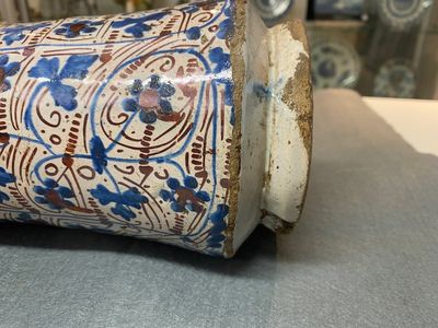 Albarello hispano-mauresque à émail lustré, Manises, Espagne, 3ème quart du 15ème — photo 14