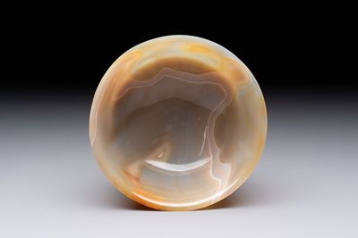 An 18kt gold-mounted carved agate goblet, France or Italy, 19/20th C. — 照片 7
