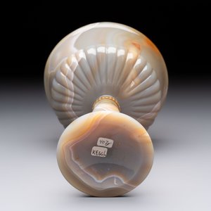 An 18kt gold-mounted carved agate goblet, France or Italy, 19/20th C. — 照片 7