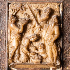 An alabaster carving depicting 'The collection of manna', Malines, monogram IT for Issaak Tissenaken, 1st half 17th C. — 照片 3