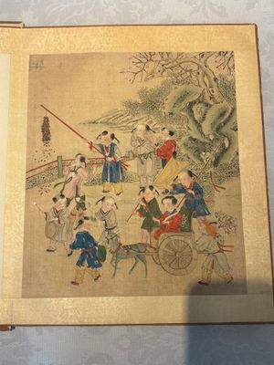 An album of 12 'playing boys' paintings, ink and colour on silk, China, 19th C. — foto 6