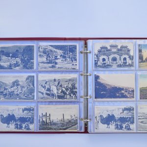 An album of Chinese postcards, 19/20th C. — 照片 10