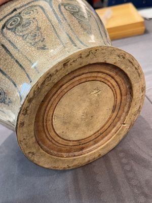 An Annamese or Vietnamese blue and white jar with floral design, 15/16th C. — photo 7