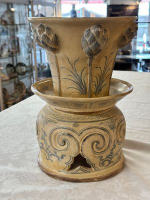 An Annamese or Vietnamese openworked blue and white 'lotus' vessel, 15/16th C. — photo 3