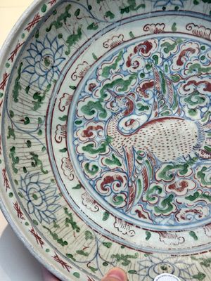 An Annamese or Vietnamese polychrome-enamelled 'phoenix' dish, 15/16th C. — photo 12