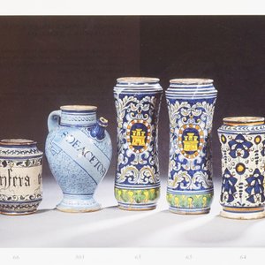 An Antwerp maiolica light blue ground wet drug jar, mid-16th C. — 照片 8