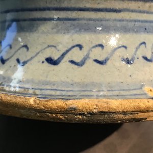 An Antwerp maiolica light blue ground wet drug jar, mid-16th C. — 照片 10
