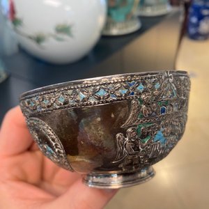 An Armenian enamelled silver cup and saucer, 18th C. — 照片 14