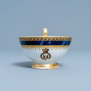 An armorial Sèvres porcelain cup and saucer with the arms of von Linsingen, France, 1st half 19th C. — photo 5
