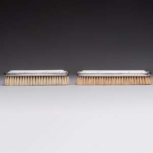 An Art Deco 12-piece silver toiletry set, Wolfers Frères, Brussels, 20th C. — photo 18